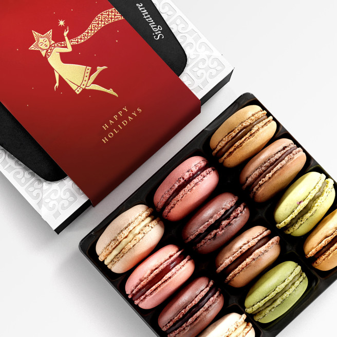12 Macarons