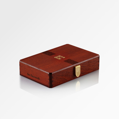 Saphir Noir – Coffret acajou, 15 chocolats noirs | zChocolat