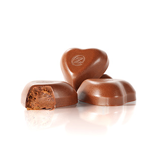 40% Ivory Coast milk chocolate embrace a Piedmont hazelnut praliné studded with bits of phyllo dough.